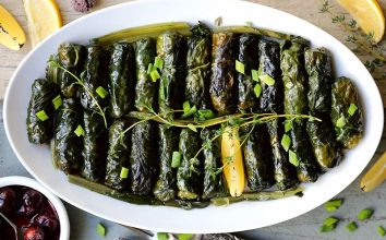 Vişne soslu pazı sarması