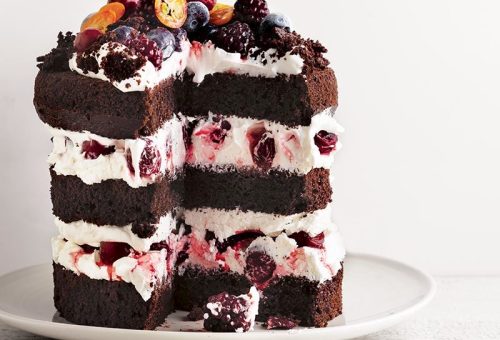 Vişneli karaorman pastası