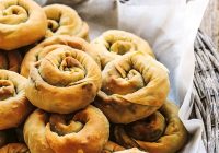 YABANİ OTLU BÖREK
