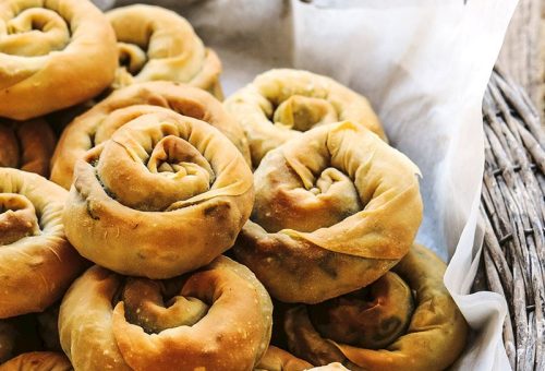 YABANİ OTLU BÖREK