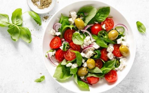 Yeşil Zeytin Salatası