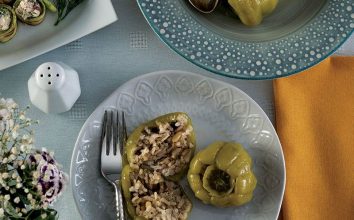 Zeytinyağlı biber dolması