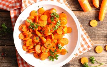 Zeytinyağlı Havuç Dilimleri