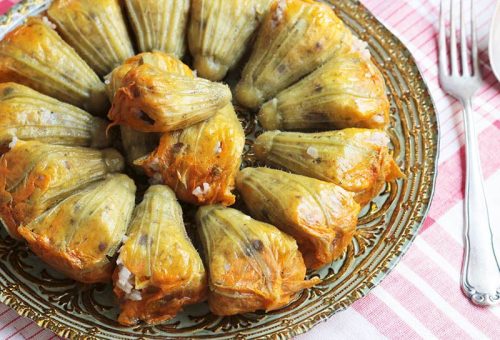 Zeytinyağlı kabak çiçeği dolması